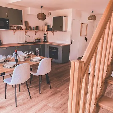 Maison Familiale Proche De La